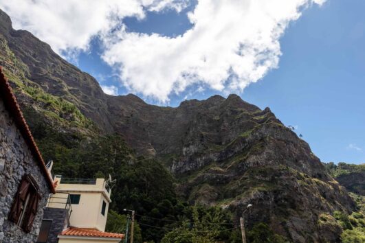 tuk-tuk-madeira-island-nuns-valley-000