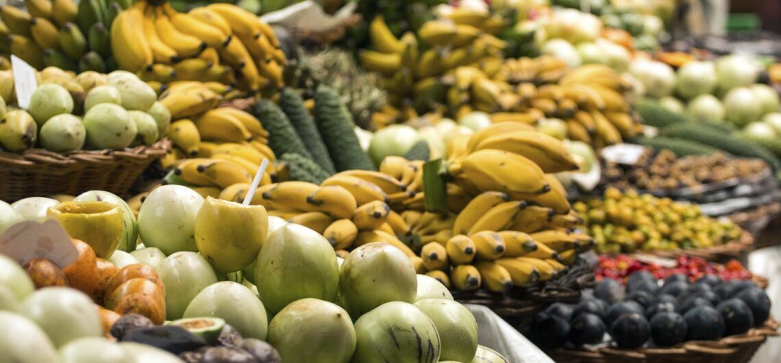mercado-lavradores-funchal-madeira-tuk-tuk